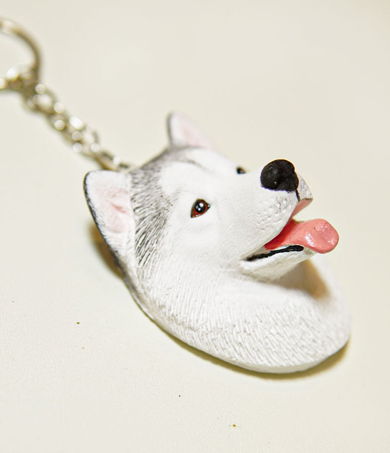 Lifelike Pet Sculpture Keychain